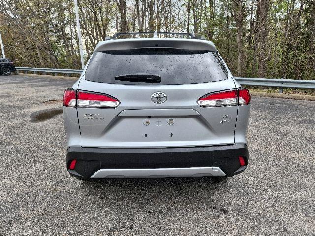 2024 Toyota Corolla Cross LE