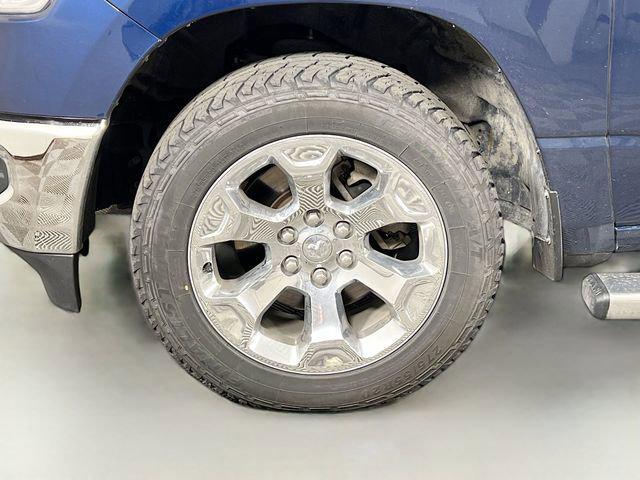 2020 Ram 1500 Big Horn Crew Cab 4x4 5'7" Box