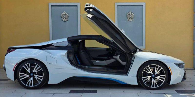 2019 BMW i8 Base
