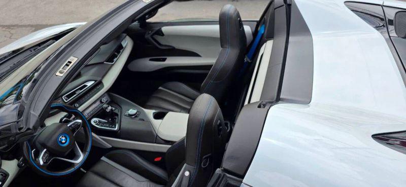 2019 BMW i8 Base