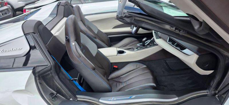 2019 BMW i8 Base