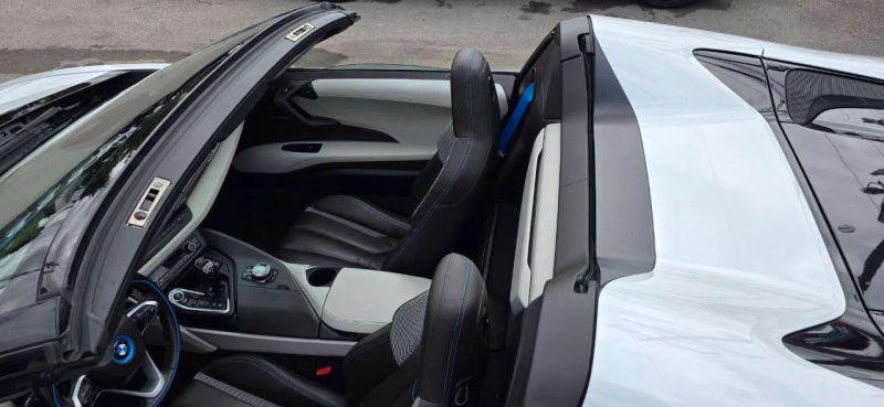 2019 BMW i8 Base