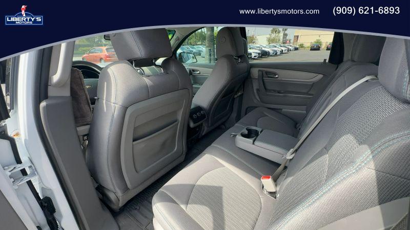2017 Chevrolet Traverse LS