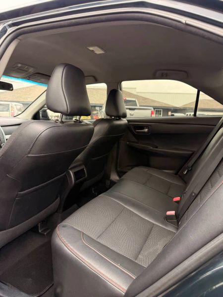 2016 Toyota Camry SE