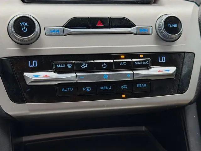 2021 Ford Explorer Base