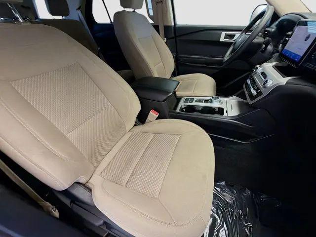 2021 Ford Explorer Base