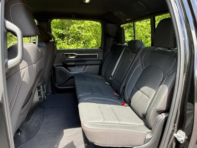 2025 Ram 1500 Big Horn Crew Cab 4x4 5'7" Box