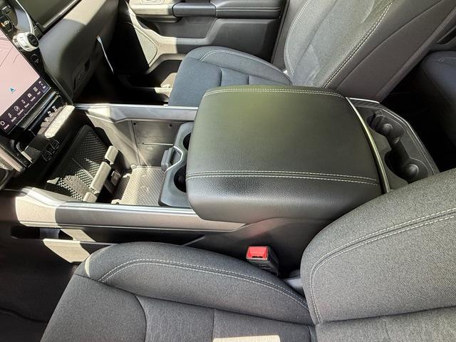 2025 Ram 1500 Big Horn Crew Cab 4x4 5'7" Box