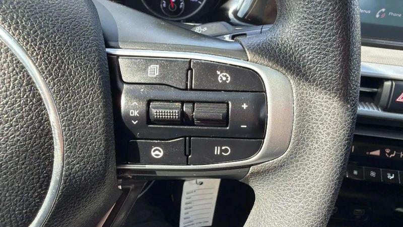 2022 Kia K5 LX