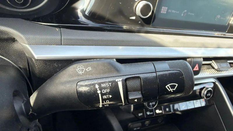 2022 Kia K5 LX