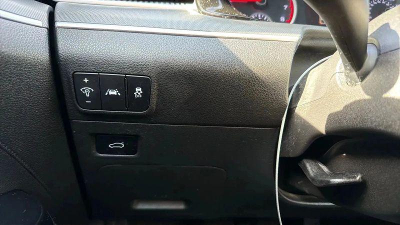 2022 Kia K5 LX