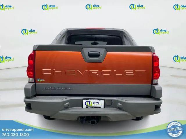 2002 Chevrolet Avalanche Base