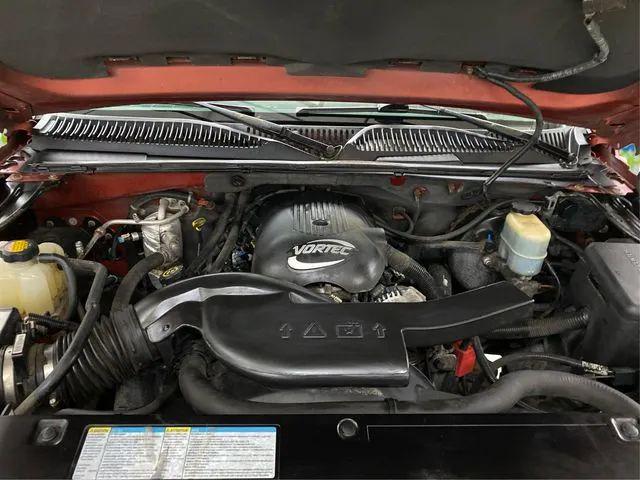 2002 Chevrolet Avalanche Base