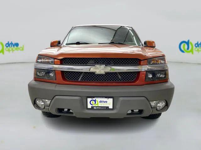 2002 Chevrolet Avalanche Base