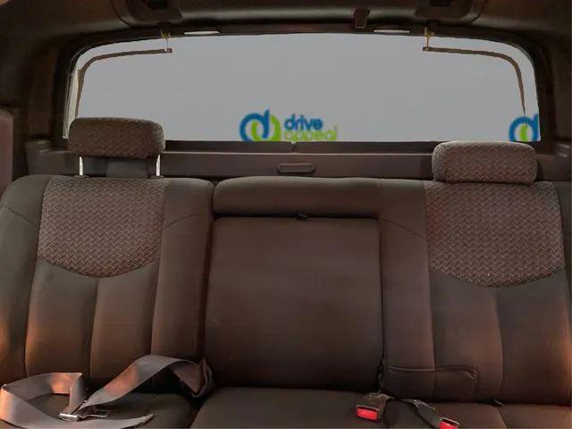 2002 Chevrolet Avalanche Base