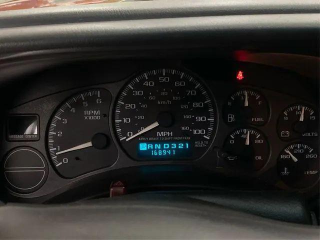 2002 Chevrolet Avalanche Base