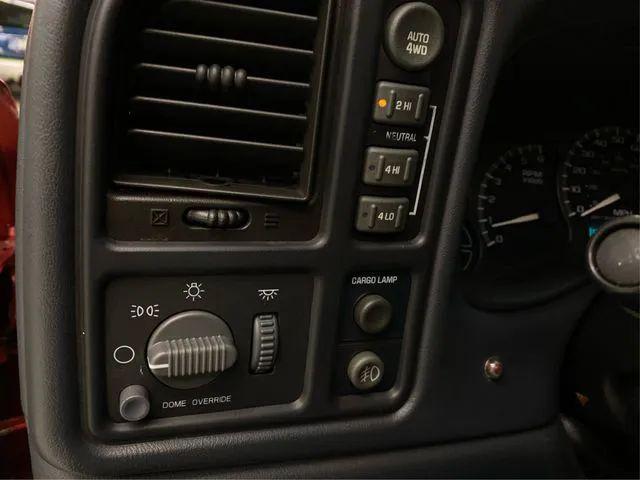 2002 Chevrolet Avalanche Base
