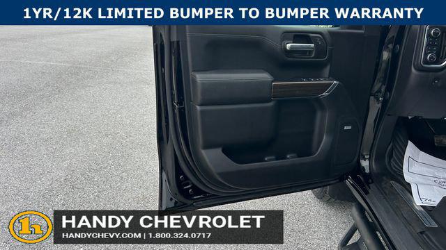 2021 Chevrolet Silverado 1500 4WD Crew Cab Short Bed RST