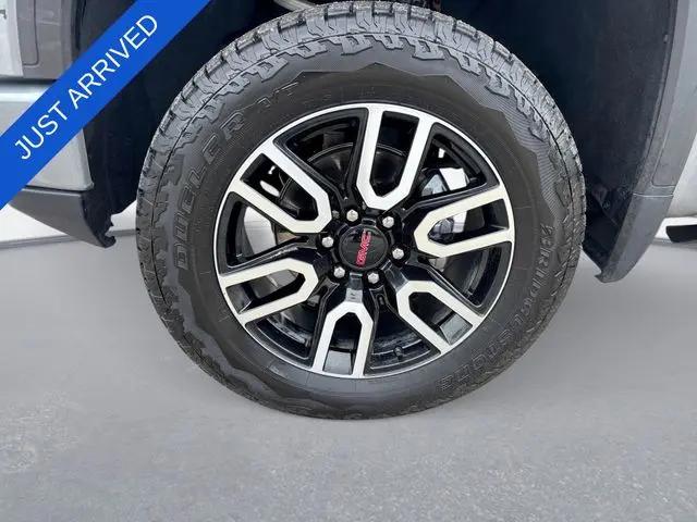2024 GMC Sierra 1500 4WD Crew Cab Short Box AT4
