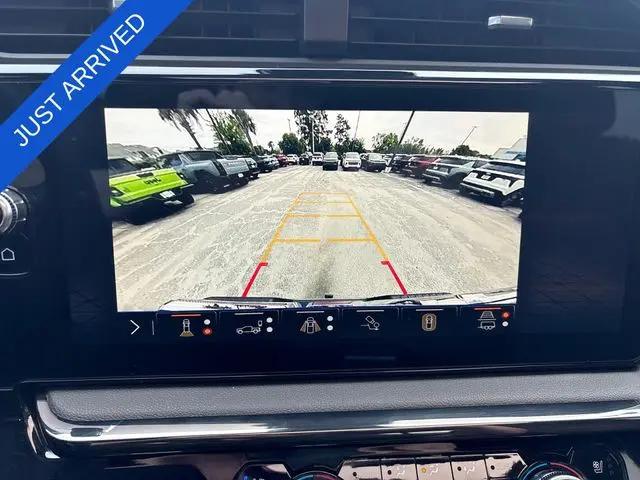 2024 GMC Sierra 1500 4WD Crew Cab Short Box AT4