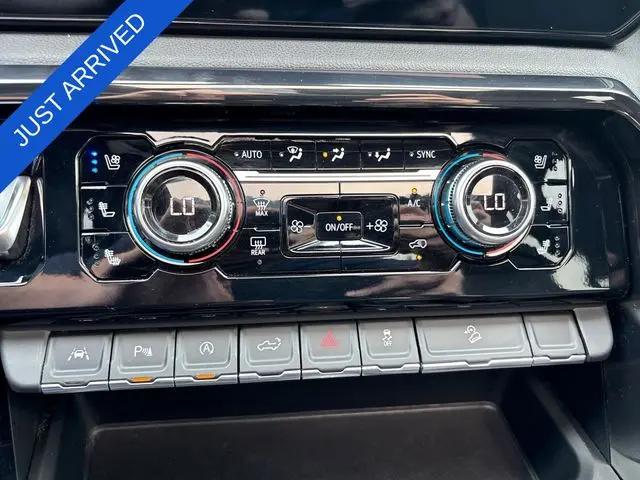 2024 GMC Sierra 1500 4WD Crew Cab Short Box AT4
