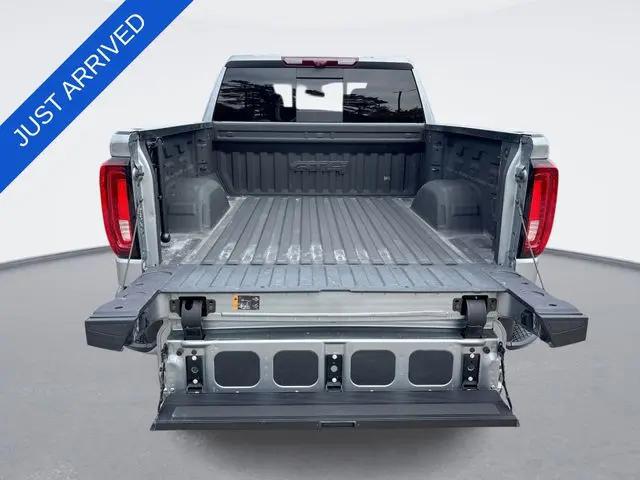 2024 GMC Sierra 1500 4WD Crew Cab Short Box AT4