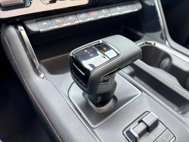 2024 GMC Sierra 1500 4WD Crew Cab Short Box AT4