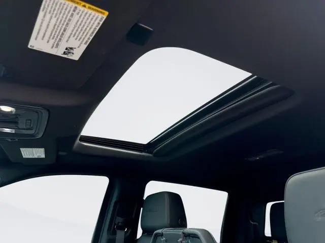 2024 GMC Sierra 1500 4WD Crew Cab Short Box AT4