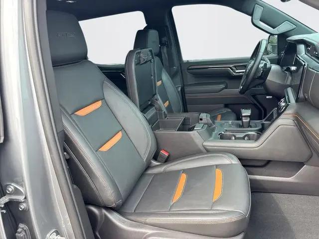 2024 GMC Sierra 1500 4WD Crew Cab Short Box AT4