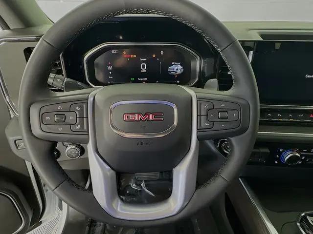 2026 GMC Sierra 1500 Crew Cab, Short Bed, SLT, RWD