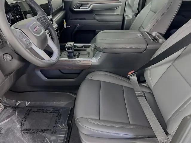 2026 GMC Sierra 1500 Crew Cab, Short Bed, SLT, RWD