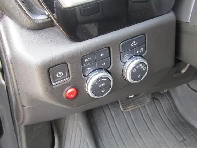 2022 GMC Sierra 1500 4WD Double Cab Standard Box SLE