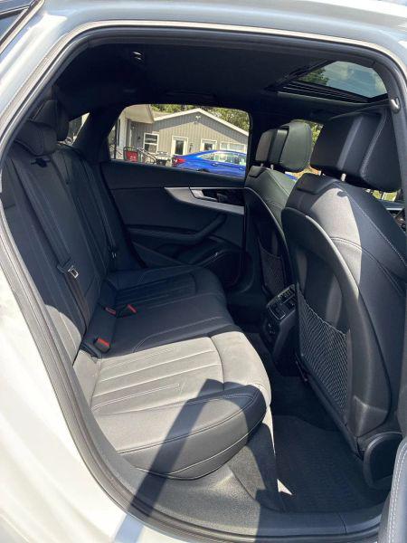 2023 Audi A4 Premium Plus 45 TFSI S line quattro S tronic