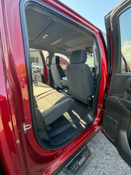 2021 Chevrolet Silverado 1500 4WD Crew Cab Short Bed Custom