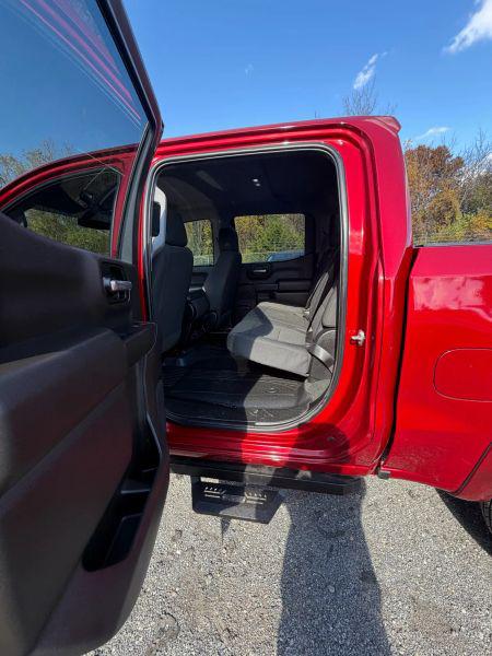 2021 Chevrolet Silverado 1500 4WD Crew Cab Short Bed Custom
