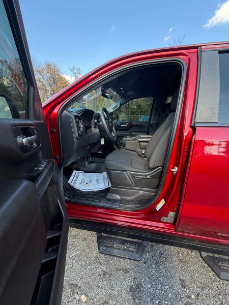 2021 Chevrolet Silverado 1500 4WD Crew Cab Short Bed Custom