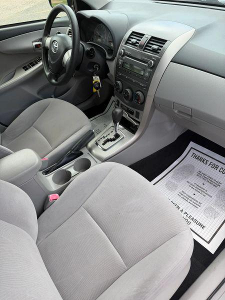 2011 Toyota Corolla LE
