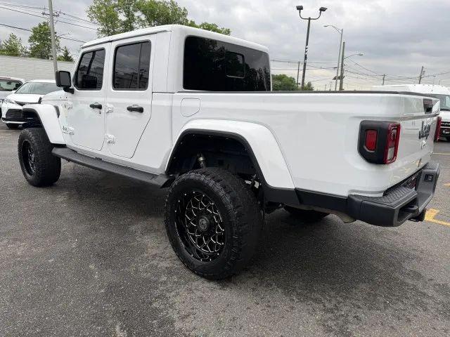 2022 Jeep Gladiator Overland