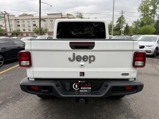 2022 Jeep Gladiator Overland