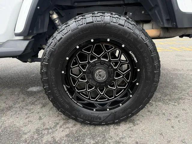 2022 Jeep Gladiator Overland