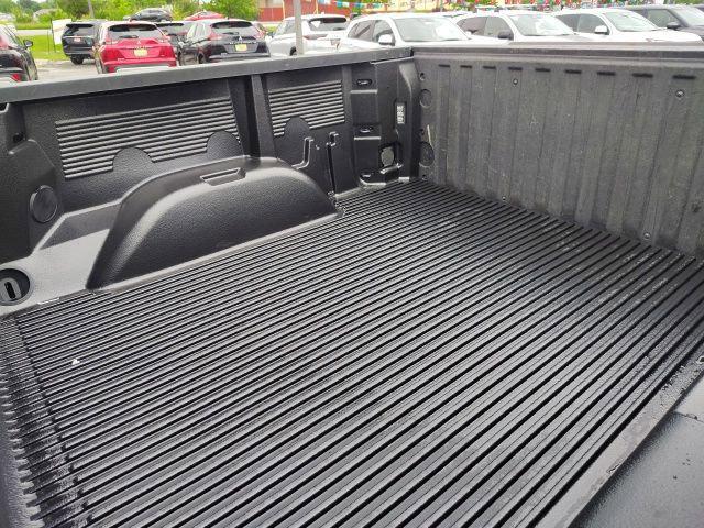 2023 Chevrolet Silverado 1500 4WD Crew Cab Short Bed LT with 2FL