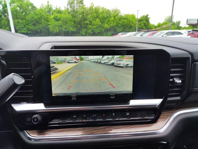 2023 Chevrolet Silverado 1500 4WD Crew Cab Short Bed LT with 2FL
