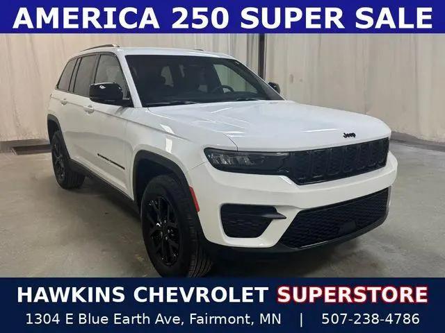 2025 Jeep Grand Cherokee Altitude 4x4 for sale in Fairmont, MN