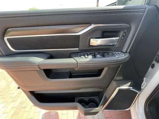 2024 Ram 2500 Laramie Crew Cab 4x4 6'4" Box