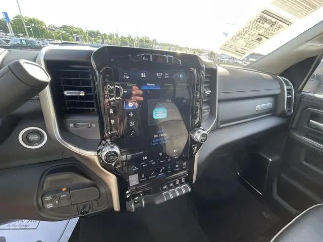 2024 Ram 2500 Laramie Crew Cab 4x4 6'4" Box
