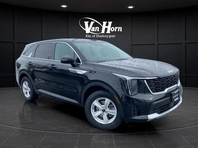 2025 Kia Sorento LX for sale in Sheboygan, WI