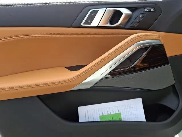 2027 BMW X6 xDrive40i