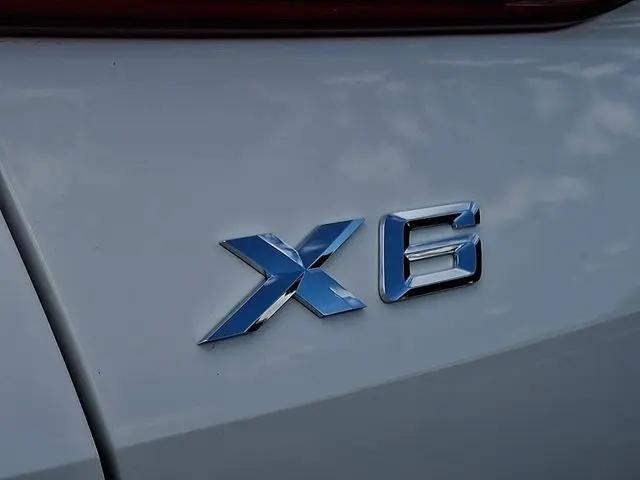 2027 BMW X6 xDrive40i