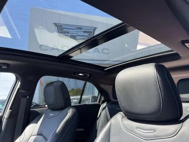 2023 Cadillac XT4 AWD Premium Luxury