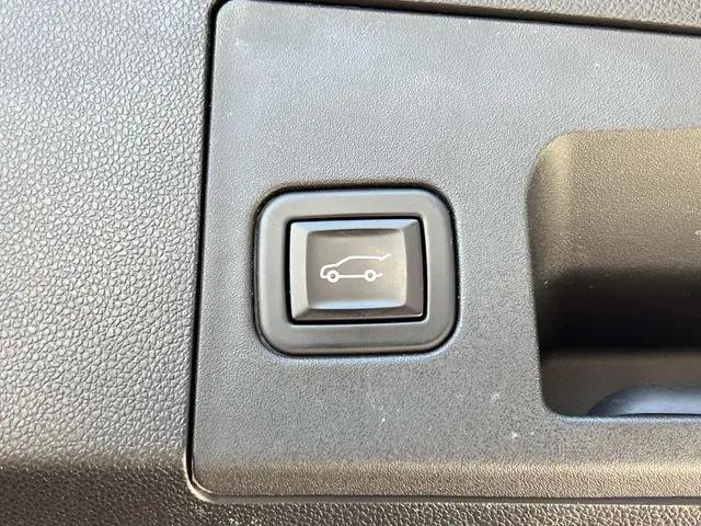 2023 Cadillac XT4 AWD Premium Luxury